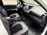 Mitsubishi L200-11
