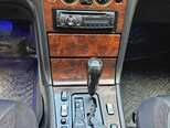 Mercedes E 230-7