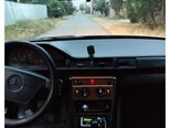 Mercedes 250 D-11