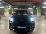 Porsche Macan-3
