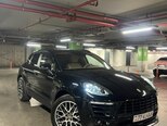 Porsche Macan-2