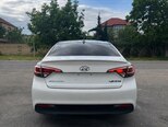 Hyundai Sonata-2