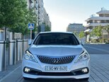 Hyundai Grandeur-1