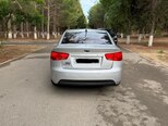 Kia Cerato-7