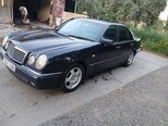 Mercedes E 240-3