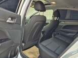 Hyundai Elantra-11