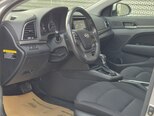 Hyundai Elantra-13