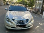 Hyundai Sonata-1