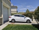 Hyundai Accent-2