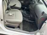 Nissan Sunny-6