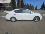 Nissan Sunny-7