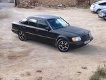 Mercedes 230 E-1