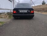 Mercedes 230 E-3