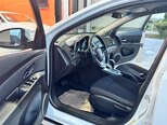 Chevrolet Cruze-17
