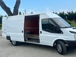 Ford Transit-11