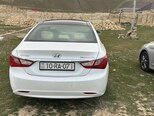 Hyundai Sonata-2