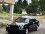 Mercedes E 320 4MATIC-8
