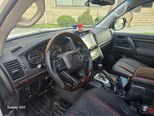 Toyota Land Cruiser-6