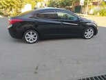 Hyundai Elantra-4