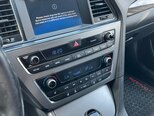 Hyundai Sonata-12