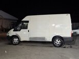 Ford Transit-12