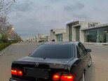 Mercedes E 270-4