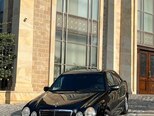 Mercedes E 270-9