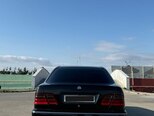 Mercedes E 270-10