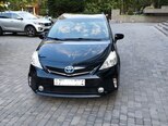 Toyota Prius V-2