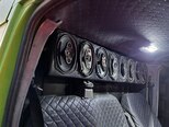Ford Transit-7