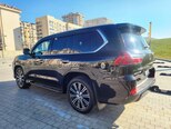 Lexus LX 450d-4