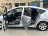 Toyota Prius-7