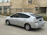 Toyota Prius-5