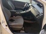 Toyota Prius-4