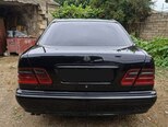 Mercedes E 270-14
