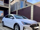 Hyundai Elantra-4