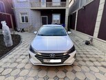Hyundai Elantra-11