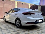 Hyundai Elantra-8
