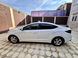 Hyundai Elantra-9