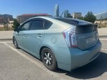 Toyota Prius-4