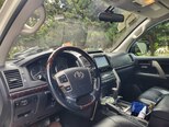 Toyota Land Cruiser-9