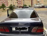 Mercedes E 230-2