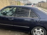 Mercedes E 230-4