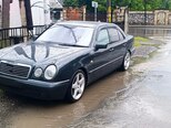 Mercedes E 240-6