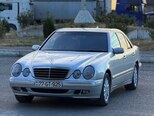 Mercedes E 200-1