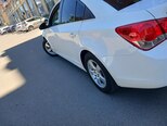 Chevrolet Cruze-15