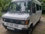 Mercedes 208 D-3