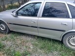 Opel Vectra-4