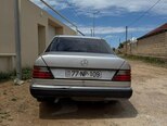 Mercedes 200 E-2