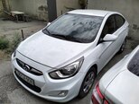 Hyundai Accent-4